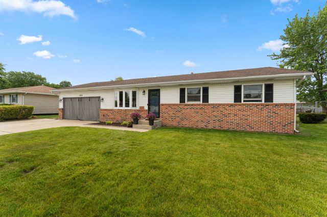 5215 Woodbridge Avenue, Portage, IN 46368