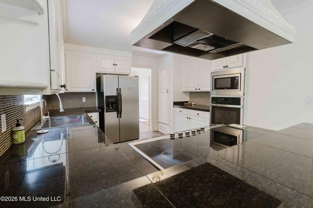 5355 Suffolk Drive, Jackson, MS 39211