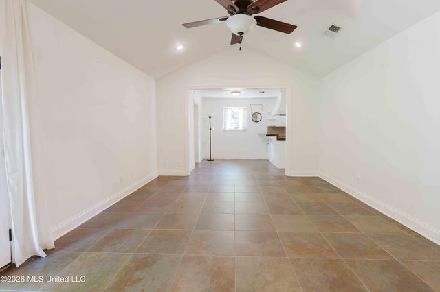 5355 Suffolk Drive, Jackson, MS 39211
