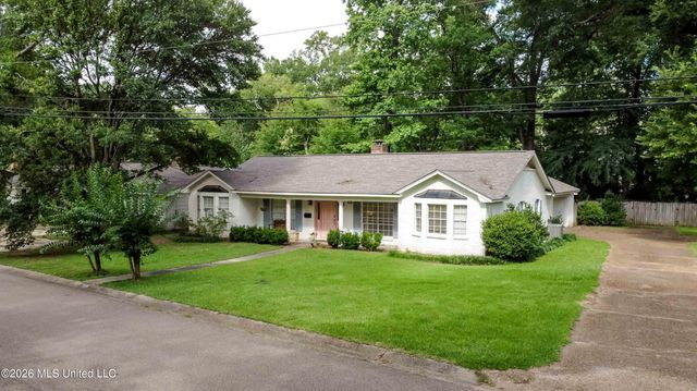 5355 Suffolk Drive, Jackson, MS 39211