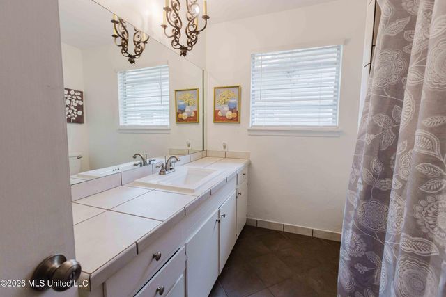 5355 Suffolk Drive, Jackson, MS 39211