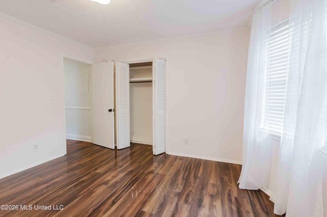 5355 Suffolk Drive, Jackson, MS 39211