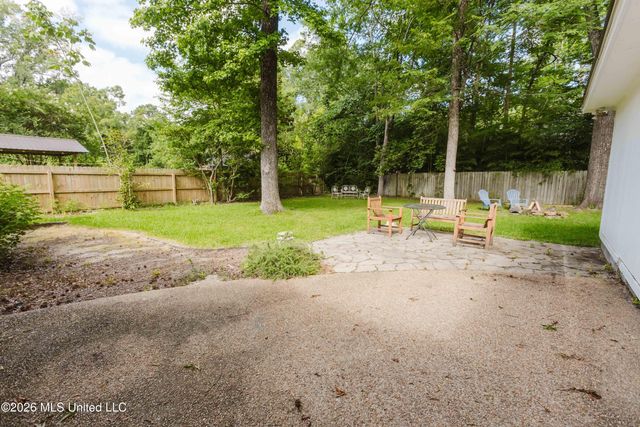 5355 Suffolk Drive, Jackson, MS 39211