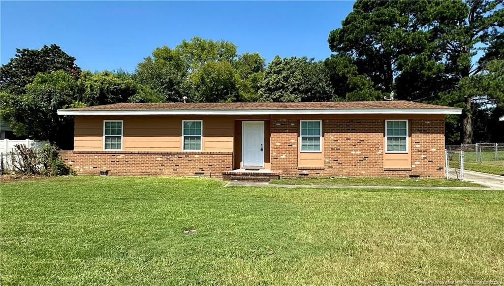 724 Glensford Drive, Fayetteville, NC 28314