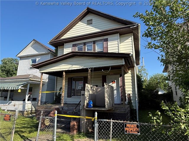 1327 Monroe Avenue, Huntington, WV 25704