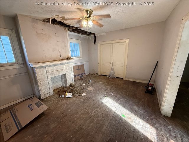 1327 Monroe Avenue, Huntington, WV 25704
