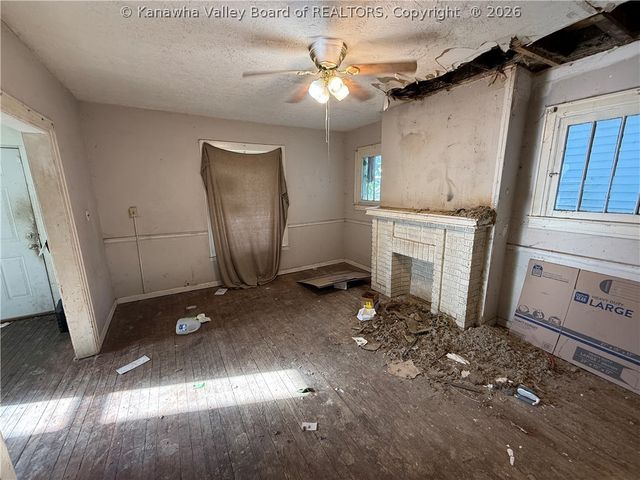 1327 Monroe Avenue, Huntington, WV 25704