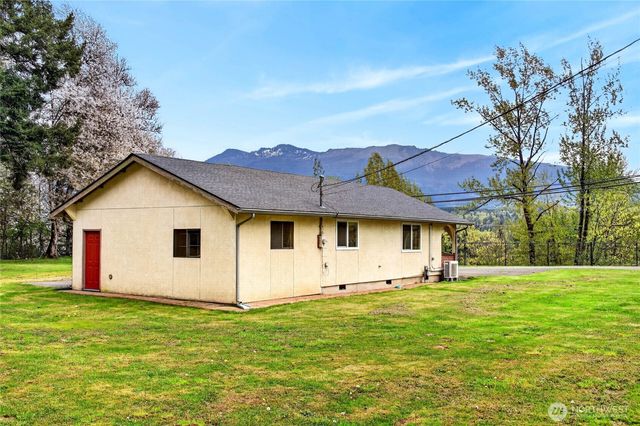 306 11th Street N, Sultan, WA 98294