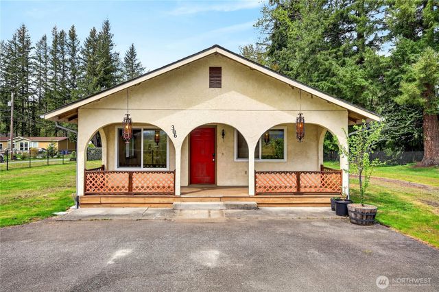 306 11th Street N, Sultan, WA 98294