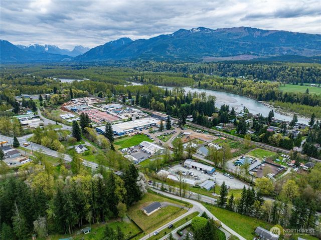 306 11th Street N, Sultan, WA 98294