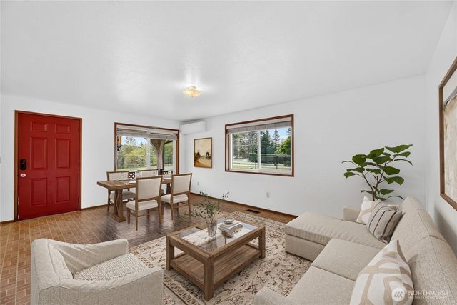 306 11th Street N, Sultan, WA 98294