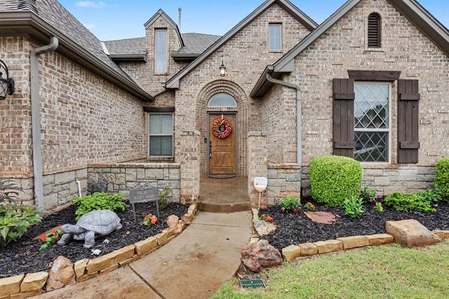 19521 Rambling Creek Drive, Edmond, OK 73012