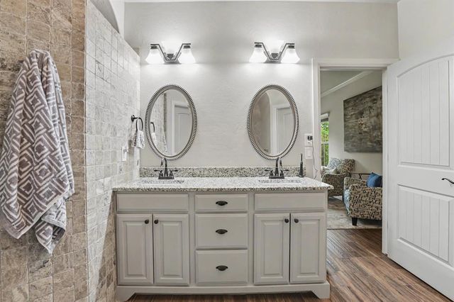 19521 Rambling Creek Drive, Edmond, OK 73012