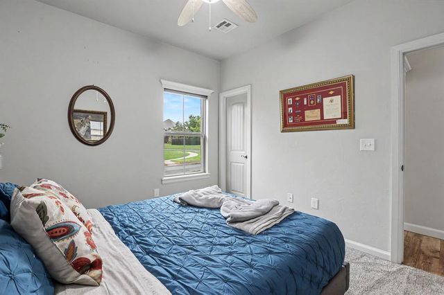 19521 Rambling Creek Drive, Edmond, OK 73012