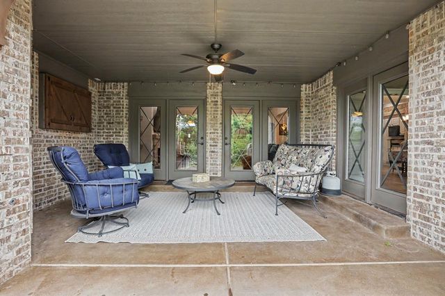 19521 Rambling Creek Drive, Edmond, OK 73012