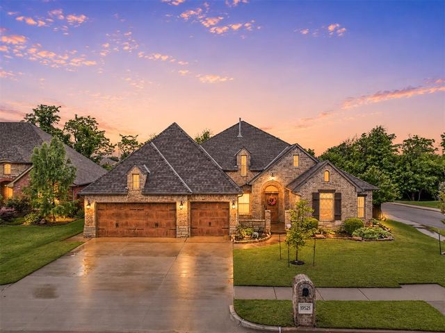 19521 Rambling Creek Drive, Edmond, OK 73012