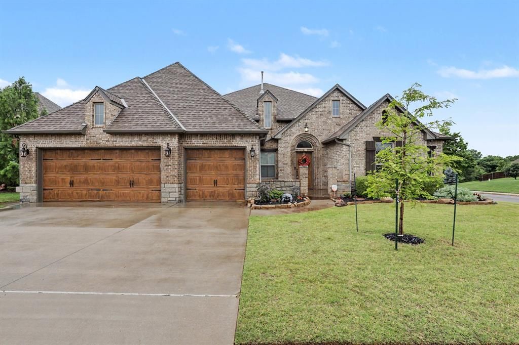 19521 Rambling Creek Drive, Edmond, OK 73012