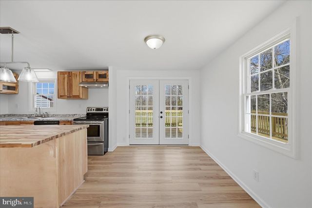 361 CEDAR DR, Kearneysville, WV 25430