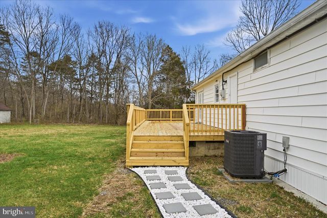 361 CEDAR DR, Kearneysville, WV 25430