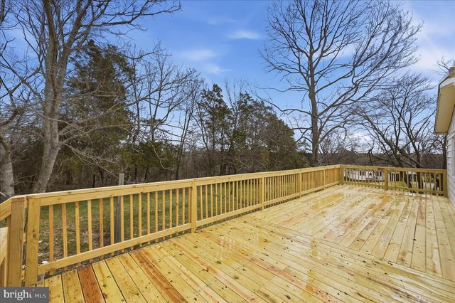 361 CEDAR DR, Kearneysville, WV 25430