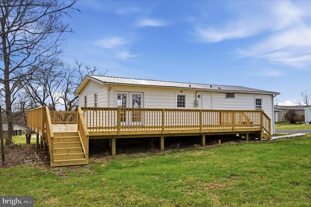 361 CEDAR DR, Kearneysville, WV 25430