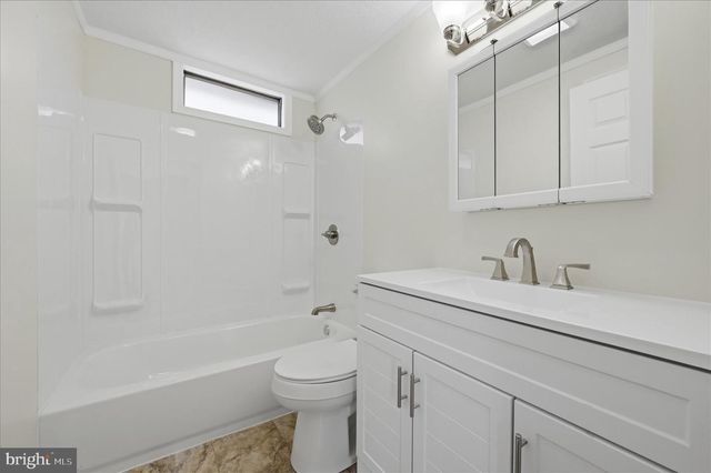 361 CEDAR DR, Kearneysville, WV 25430