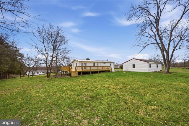 361 CEDAR DR, Kearneysville, WV 25430