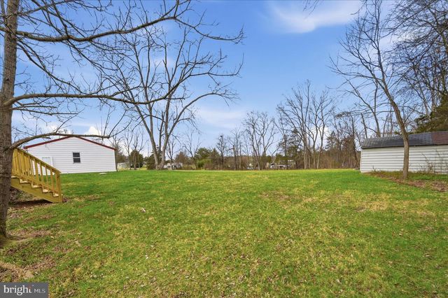 361 CEDAR DR, Kearneysville, WV 25430