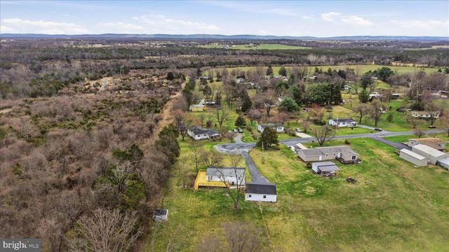 361 CEDAR DR, Kearneysville, WV 25430