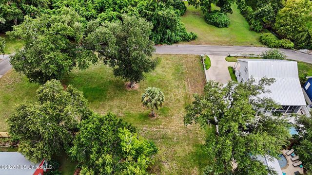 Cedar Lane, Bay Saint Louis, MS 39520