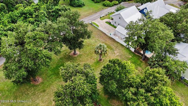 Cedar Lane, Bay Saint Louis, MS 39520