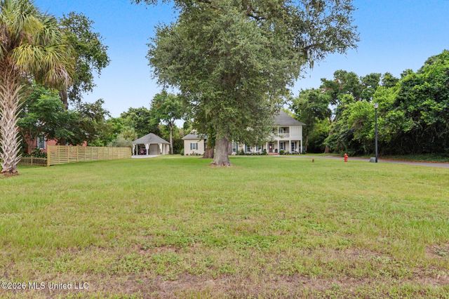 Cedar Lane, Bay Saint Louis, MS 39520