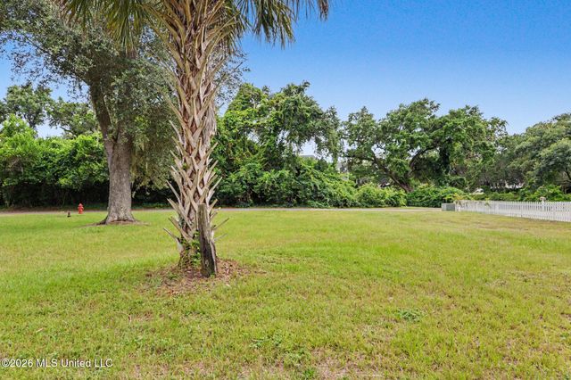 Cedar Lane, Bay Saint Louis, MS 39520