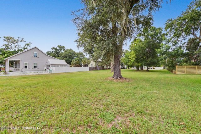 Cedar Lane, Bay Saint Louis, MS 39520