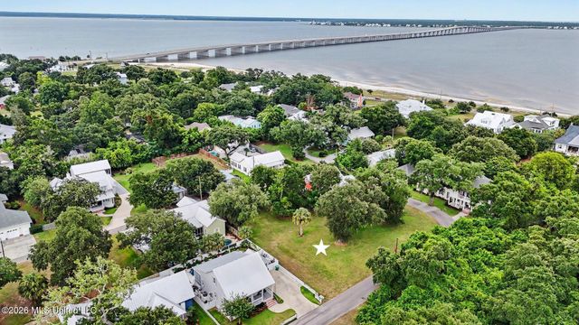 Cedar Lane, Bay Saint Louis, MS 39520