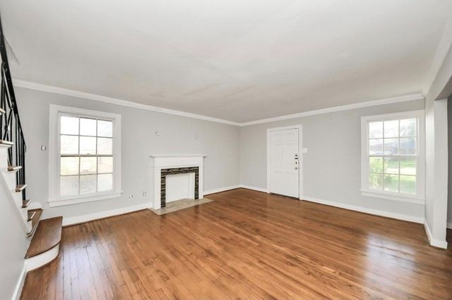 8319 Glenview Drive, Houston, TX 77017