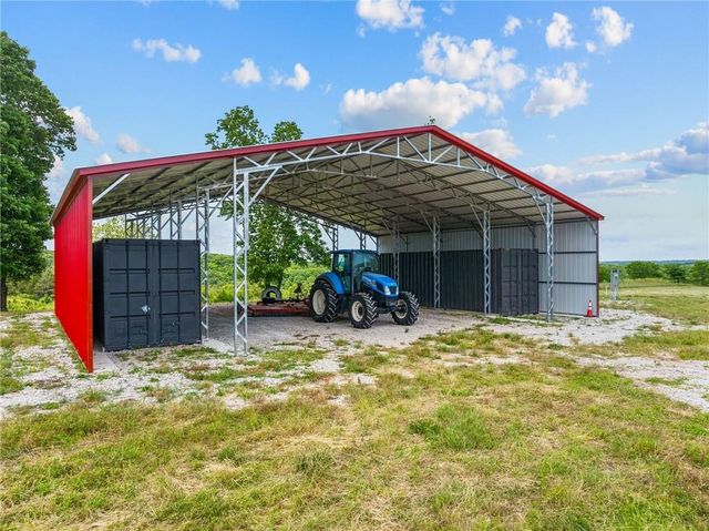 2313 Flat Creek Road, Cape Fair, MO 65624