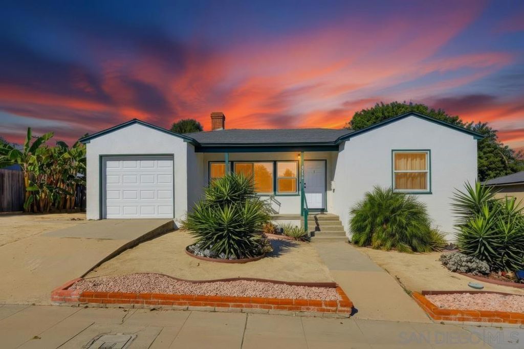3112 N Evergreen Street, San Diego, CA 92110 — exterior