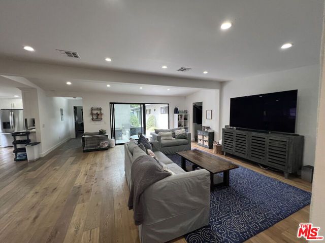 3350 Mclaughlin Avenue, Los Angeles, CA 90066