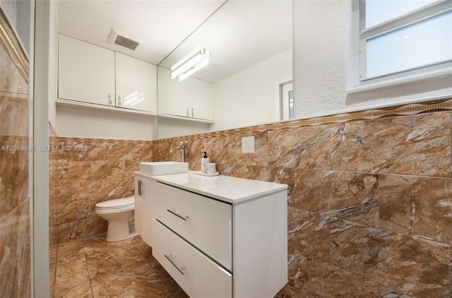 17370 NW 52nd Place, Miami Gardens, FL 33055