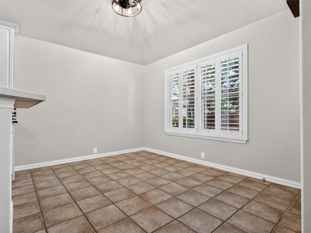 1049 Broken Spoke Drive, Little Elm, TX 75068