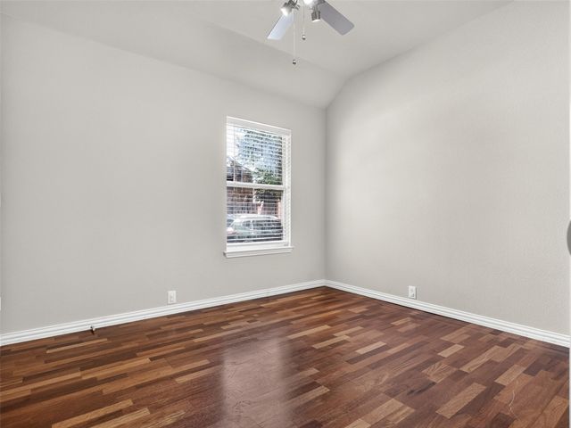 1049 Broken Spoke Drive, Little Elm, TX 75068