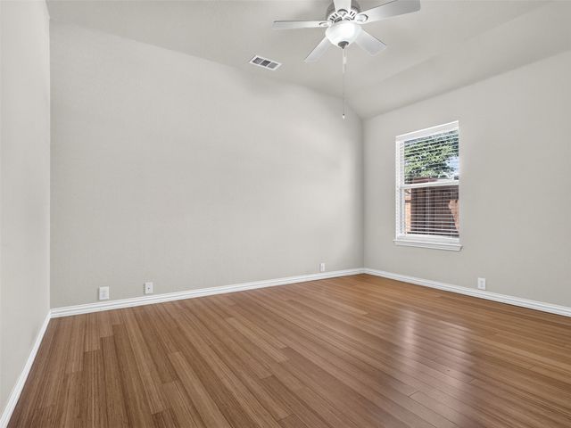 1049 Broken Spoke Drive, Little Elm, TX 75068