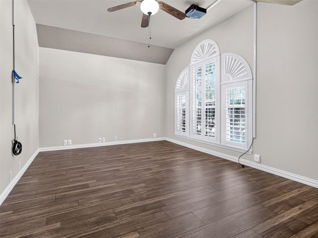 1049 Broken Spoke Drive, Little Elm, TX 75068