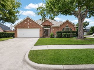 1049 Broken Spoke Drive, Little Elm, TX 75068