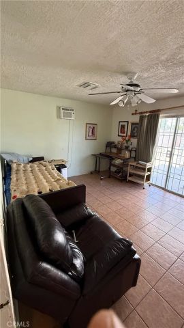 875 Wilson, Perris, CA 92571