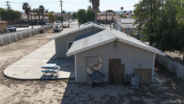 875 Wilson, Perris, CA 92571