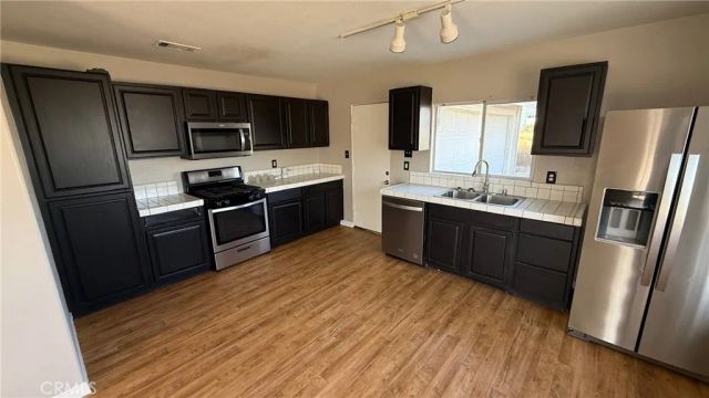 875 Wilson, Perris, CA 92571
