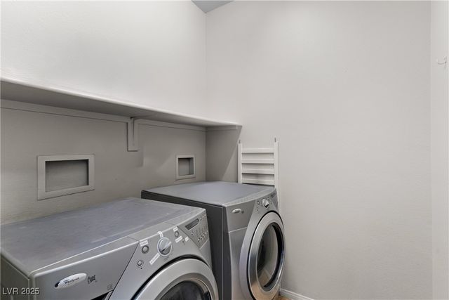 5428 Dalle Valley Street, North Las Vegas, NV 89031