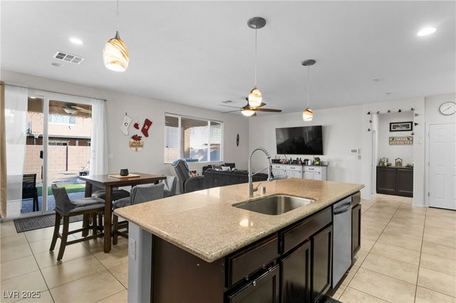 5428 Dalle Valley Street, North Las Vegas, NV 89031